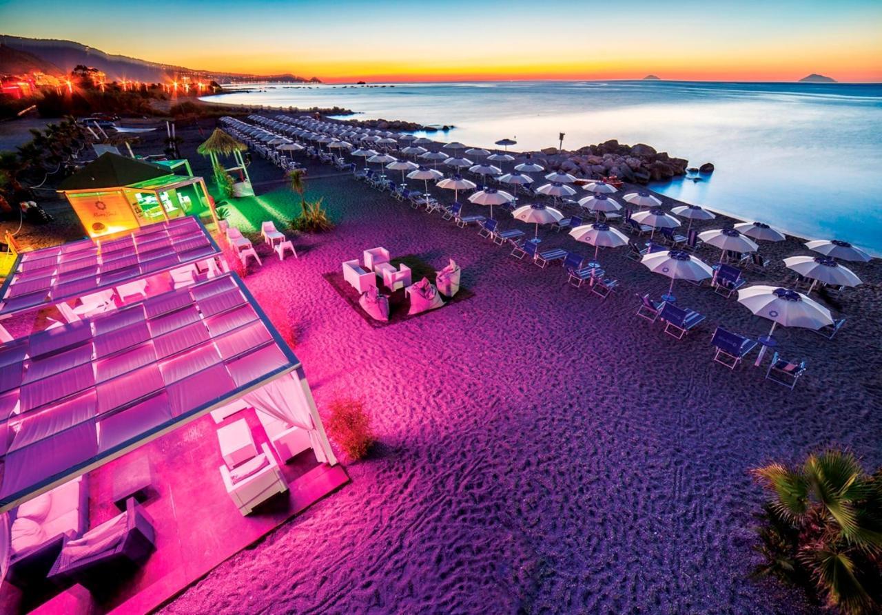 פיראינו Riviera Del Sole Hotel Resort Spa מראה חיצוני תמונה